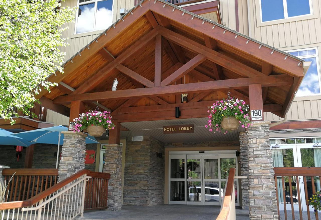 Sunny Tranquil Woods Turret In Falcon Crest Lodge Canmore Zimmer foto